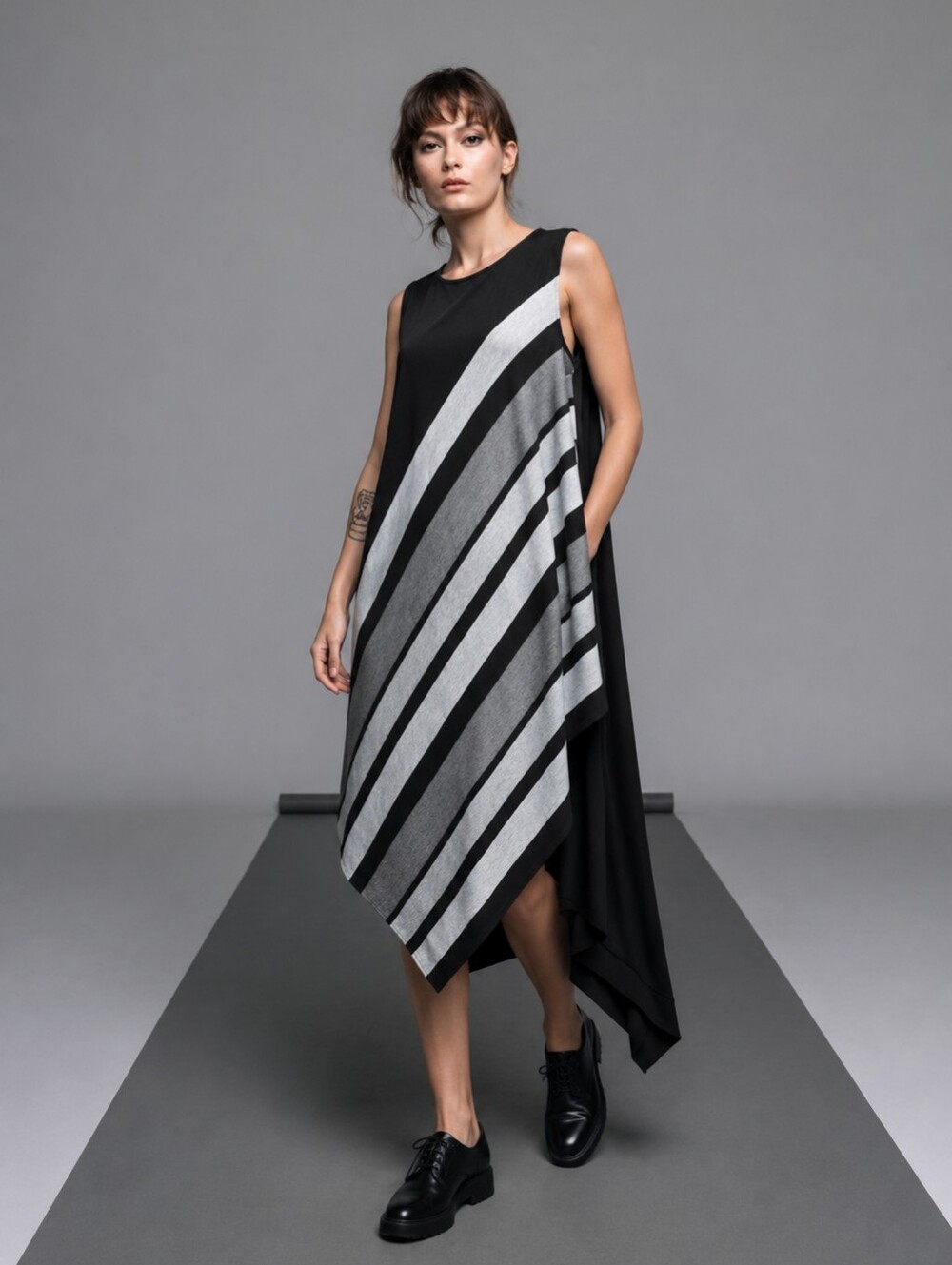 NWT IGOR DOBRANIC Black Striped Ari Asymmetrical Tunic Dress/Top